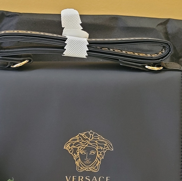 Versace cross body - Picture 7 of 14